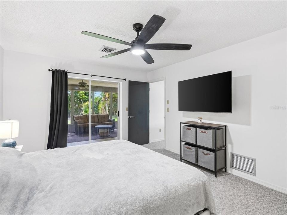 For Sale: $275,000 (2 beds, 2 baths, 1557 Square Feet)