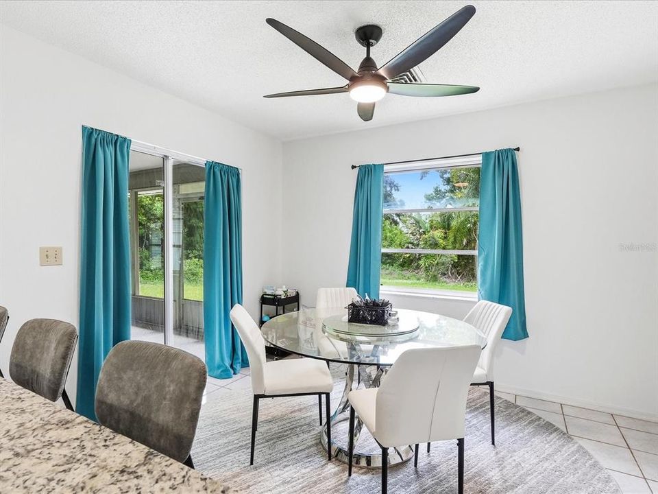 For Sale: $275,000 (2 beds, 2 baths, 1557 Square Feet)