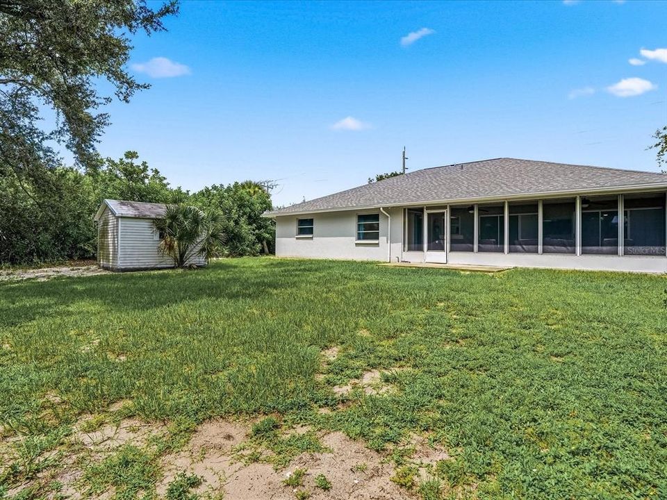For Sale: $275,000 (2 beds, 2 baths, 1557 Square Feet)