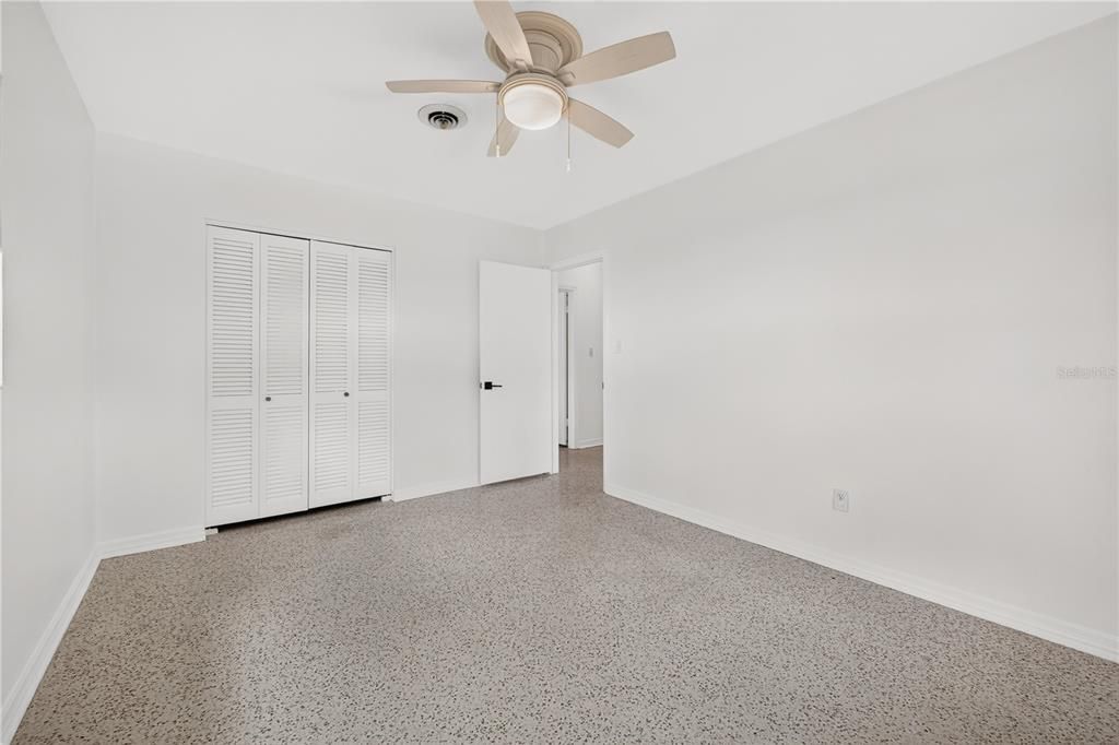 : $460,000 (3 beds, 2 baths, 1521 Square Feet)