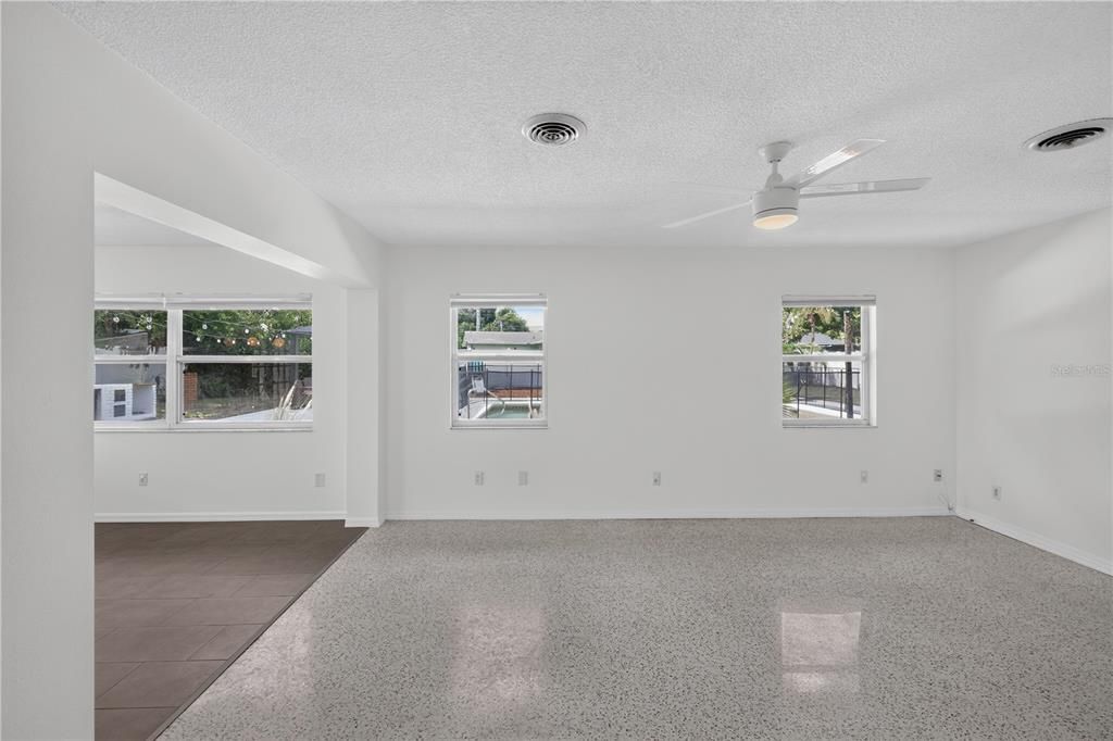 : $460,000 (3 beds, 2 baths, 1521 Square Feet)