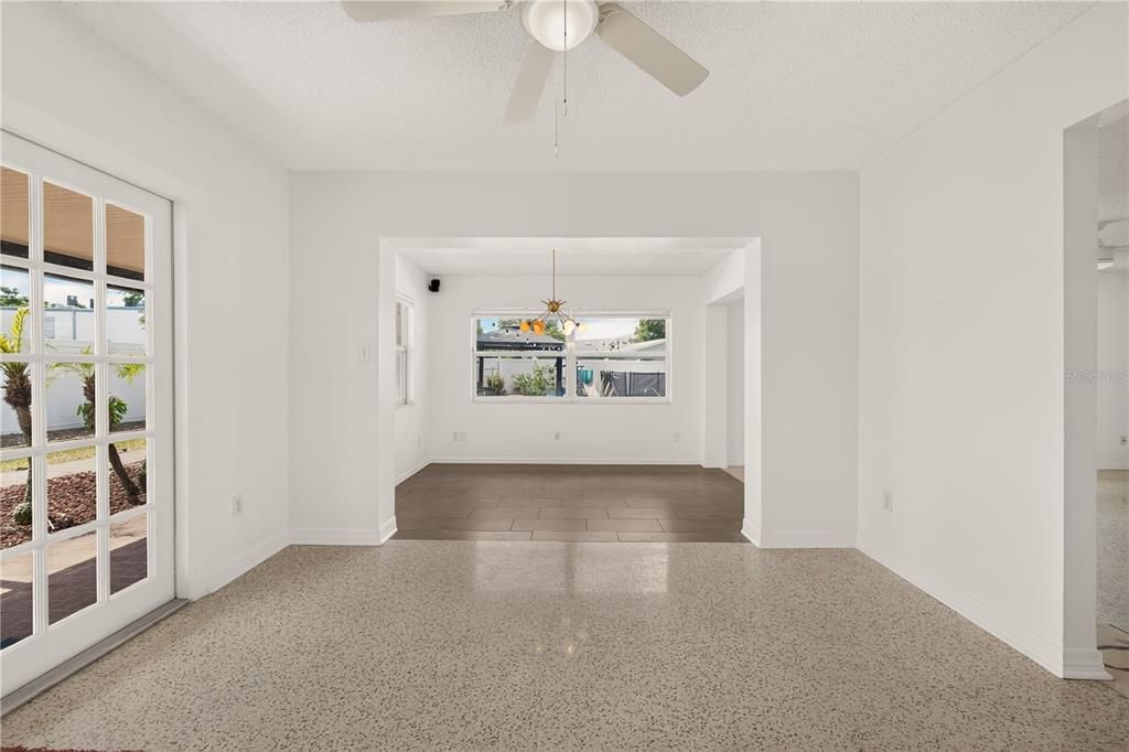 : $460,000 (3 beds, 2 baths, 1521 Square Feet)