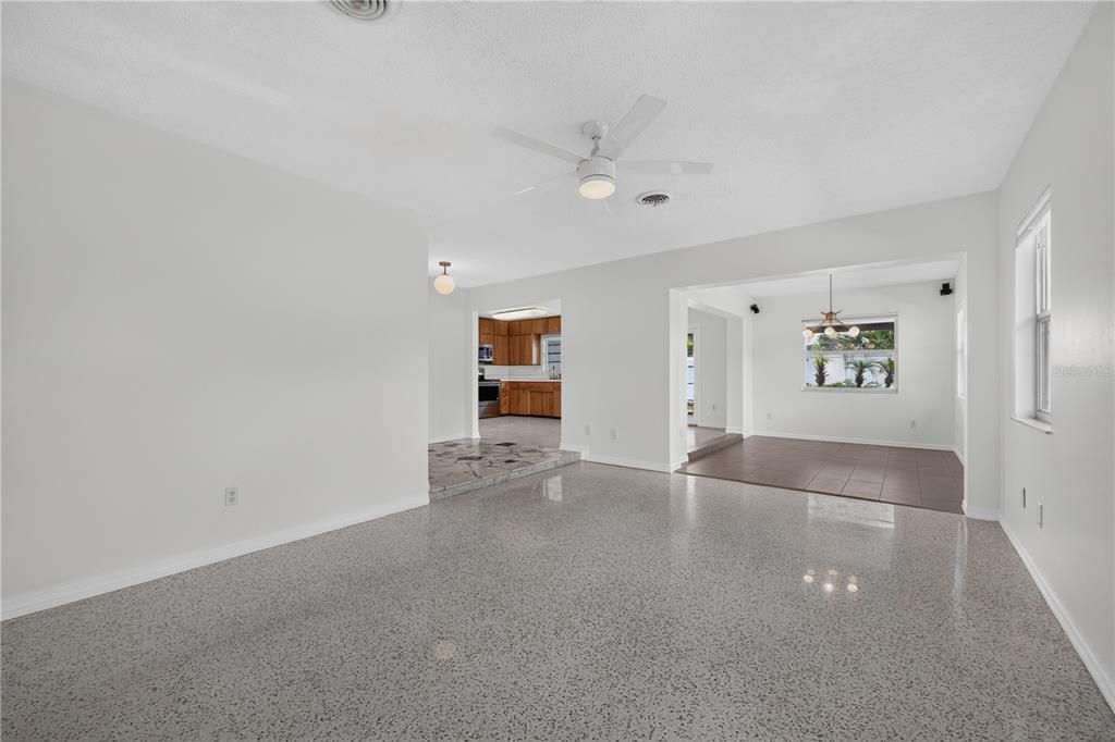 : $460,000 (3 beds, 2 baths, 1521 Square Feet)