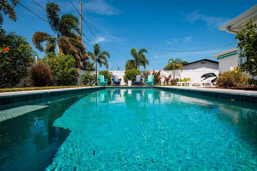 En Venta: $625,000 (4 camas, 2 baños, 1832 Pies cuadrados)