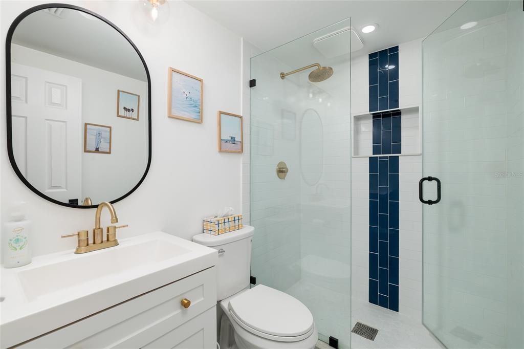 En Venta: $625,000 (4 camas, 2 baños, 1832 Pies cuadrados)