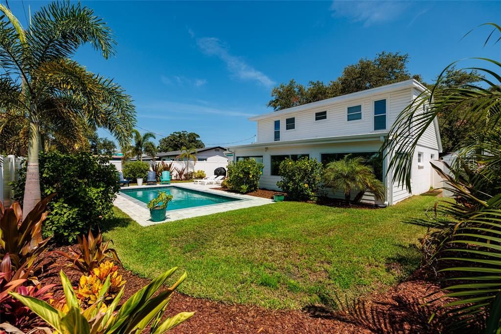 En Venta: $625,000 (4 camas, 2 baños, 1832 Pies cuadrados)