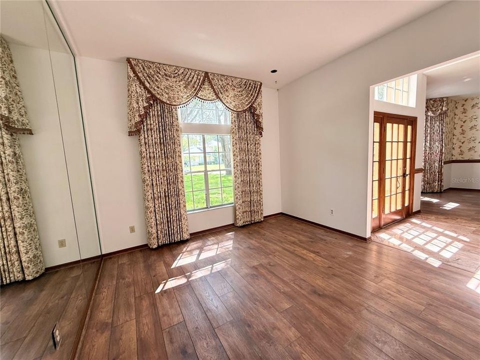 En Renta: $3,600 (4 camas, 3 baños, 3021 Pies cuadrados)
