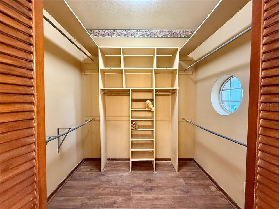 En Renta: $3,600 (4 camas, 3 baños, 3021 Pies cuadrados)