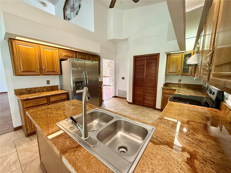 En Renta: $3,600 (4 camas, 3 baños, 3021 Pies cuadrados)
