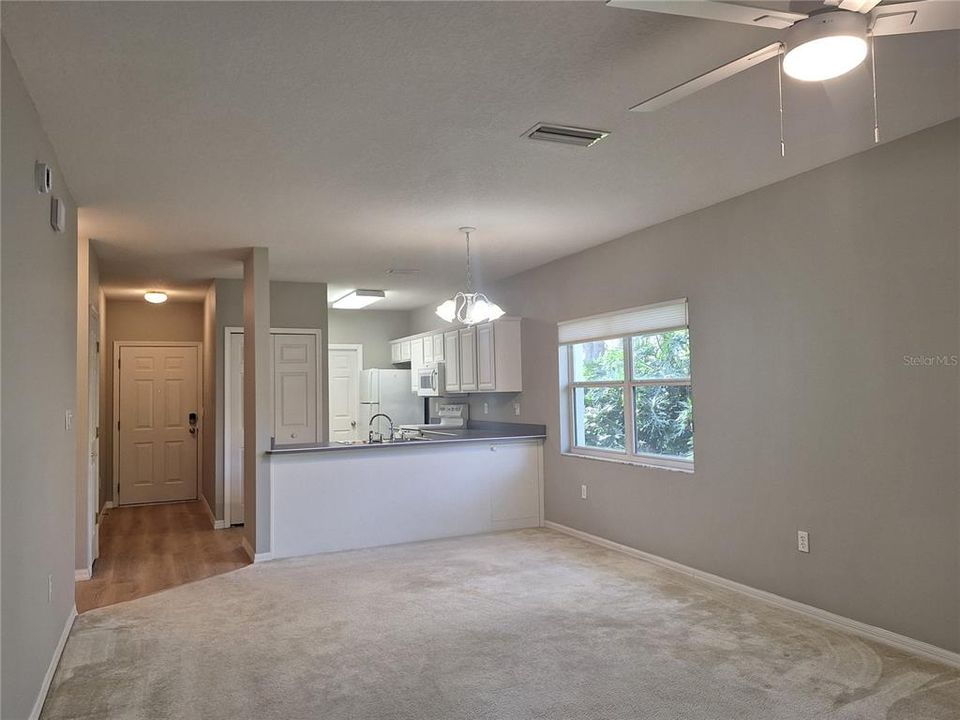 В аренду: $1,950 (2 спален, 2 ванн, 1066 Квадратных фут)