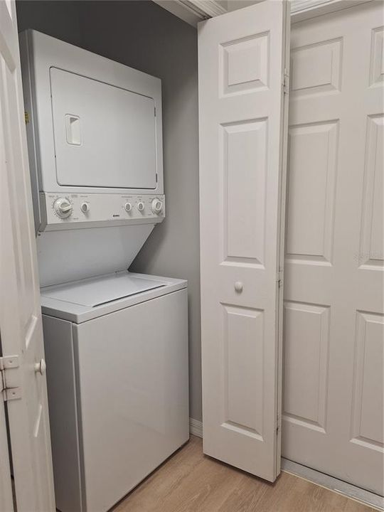В аренду: $1,950 (2 спален, 2 ванн, 1066 Квадратных фут)