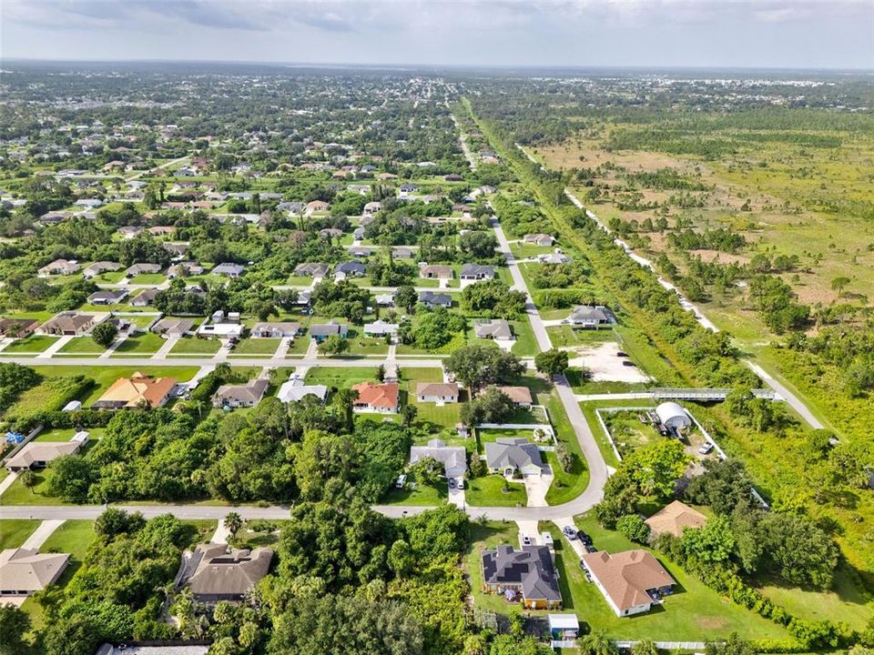 На продажу: $279,900 (3 спален, 2 ванн, 1573 Квадратных фут)