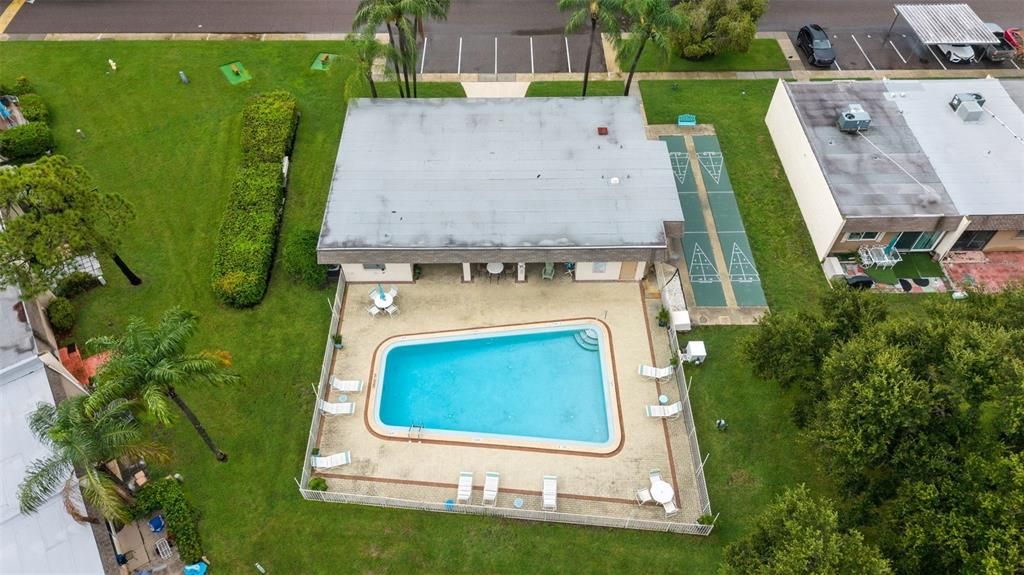 Active With Contract: $134,900 (1 beds, 1 baths, 550 Square Feet)