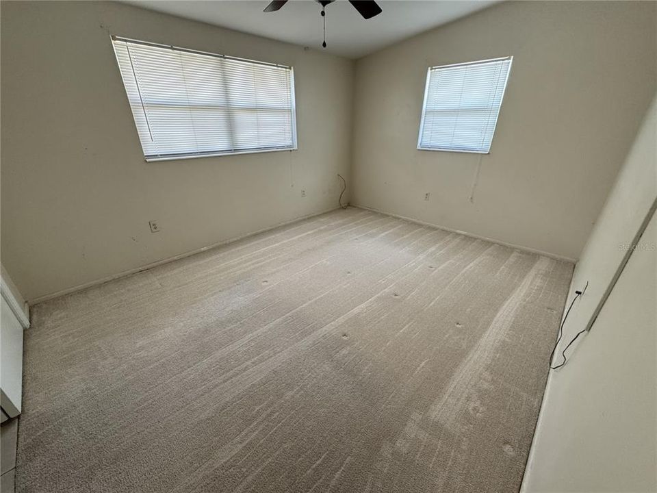 For Rent: $1,400 (2 beds, 1 baths, 750 Square Feet)