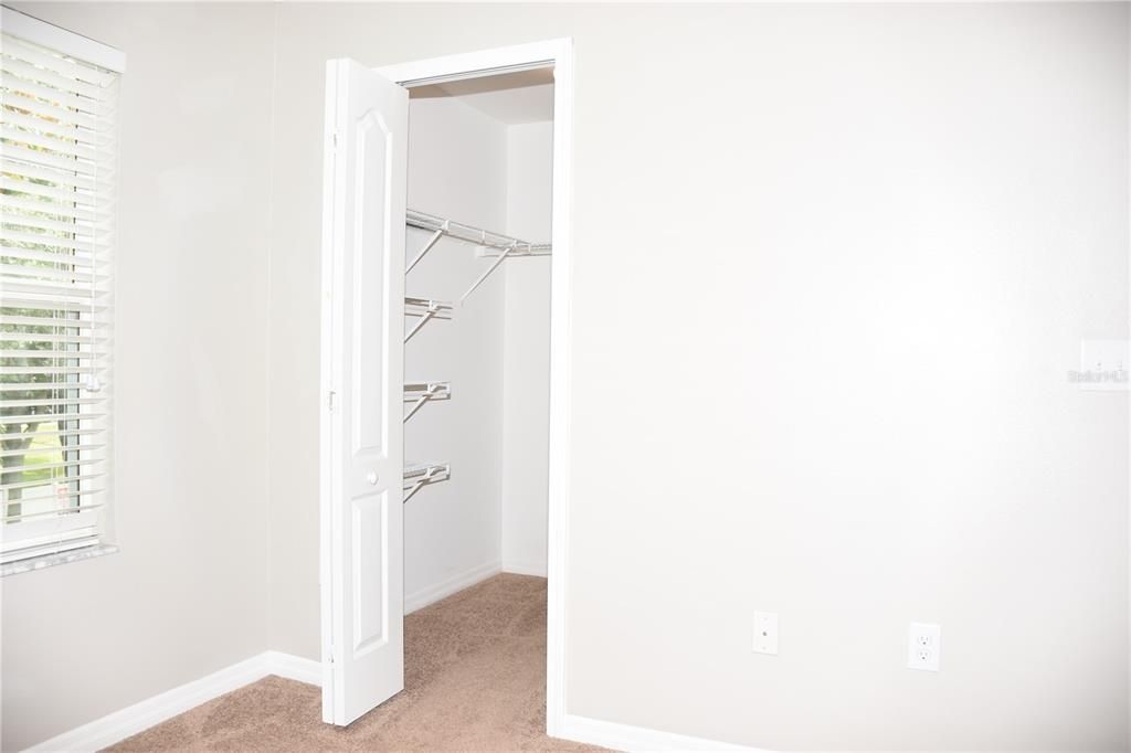 For Sale: $184,000 (3 beds, 2 baths, 1302 Square Feet)