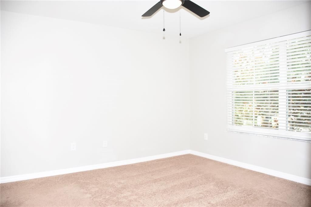 For Sale: $184,000 (3 beds, 2 baths, 1302 Square Feet)