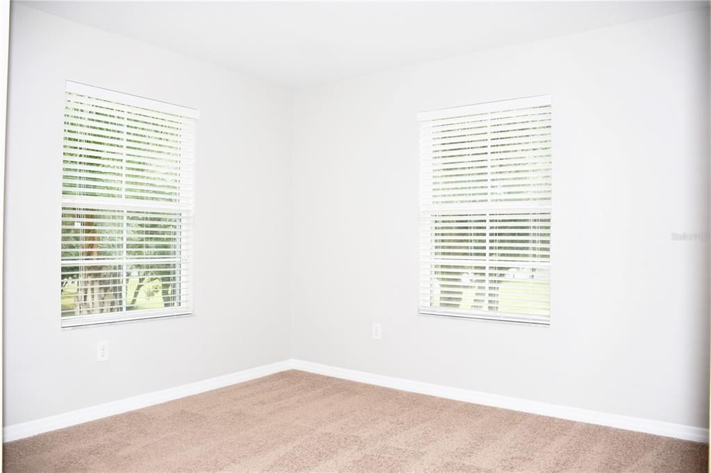 For Sale: $184,000 (3 beds, 2 baths, 1302 Square Feet)