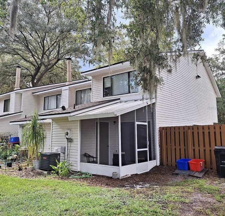 For Rent: $1,299 (2 beds, 1 baths, 1016 Square Feet)