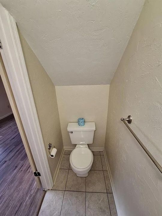 For Rent: $1,299 (2 beds, 1 baths, 1016 Square Feet)