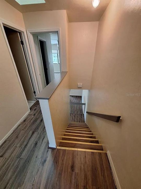 For Rent: $1,299 (2 beds, 1 baths, 1016 Square Feet)