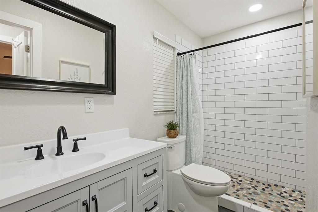 : $495,000 (2 beds, 2 baths, 1347 Square Feet)