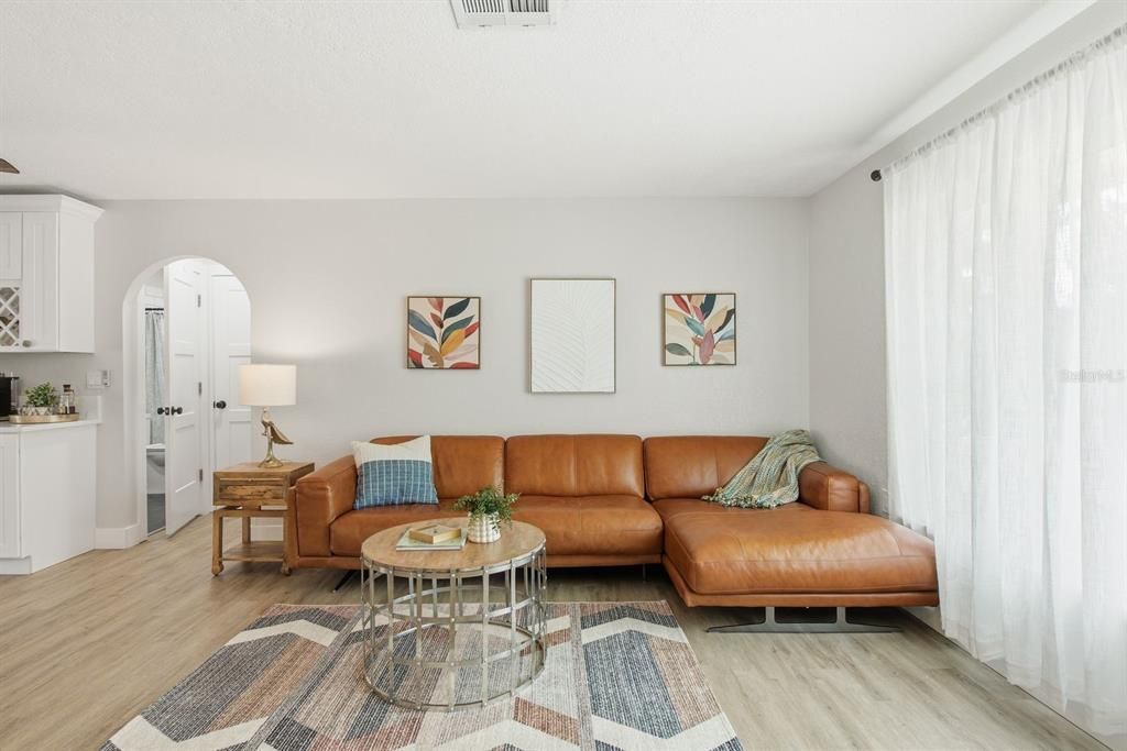 : $495,000 (2 beds, 2 baths, 1347 Square Feet)