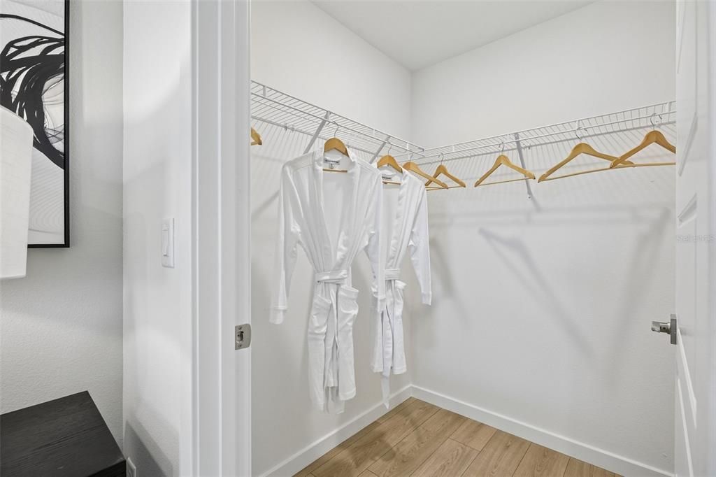En Venta: $318,690 (4 camas, 2 baños, 1498 Pies cuadrados)