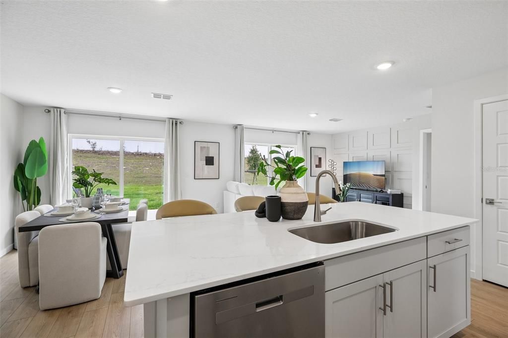 En Venta: $318,690 (4 camas, 2 baños, 1498 Pies cuadrados)