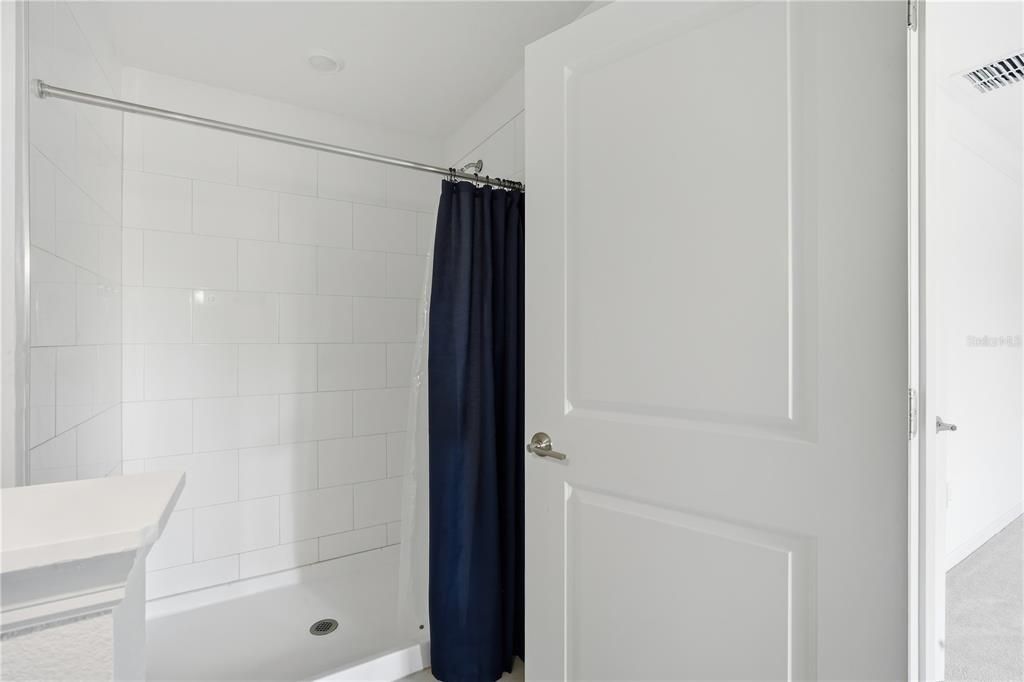 For Rent: $1,899 (3 beds, 3 baths, 1666 Square Feet)