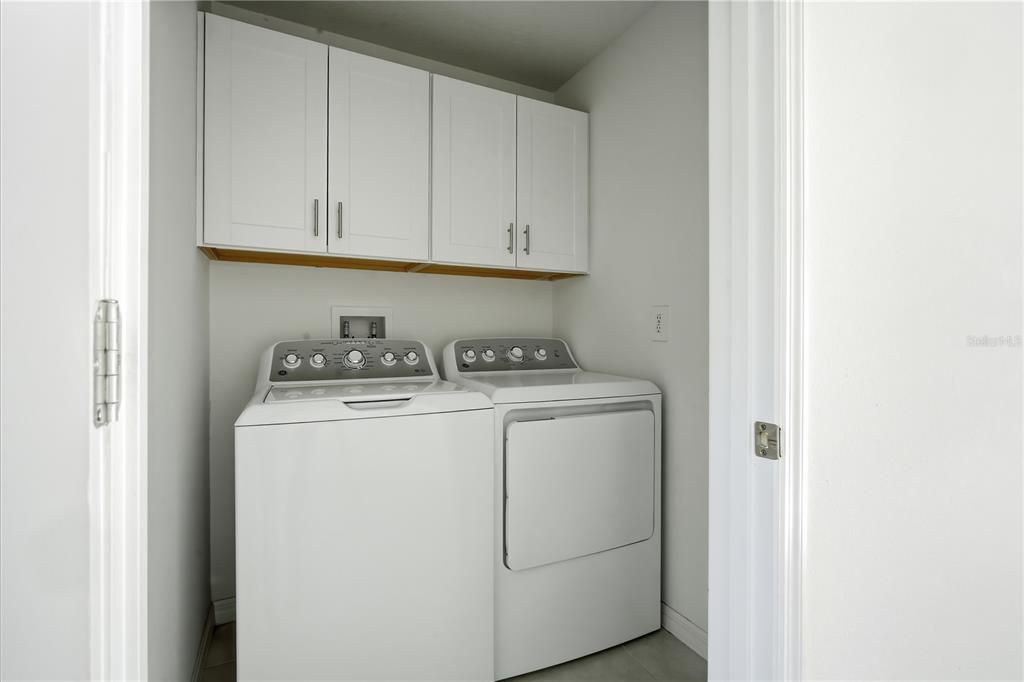 For Rent: $1,899 (3 beds, 3 baths, 1666 Square Feet)