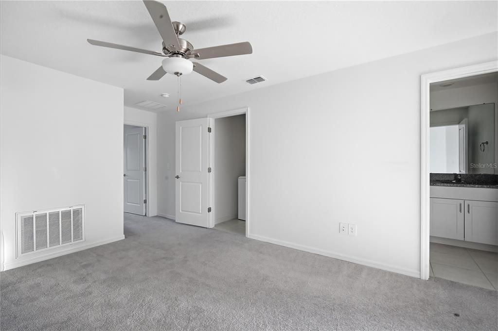 For Rent: $1,899 (3 beds, 3 baths, 1666 Square Feet)
