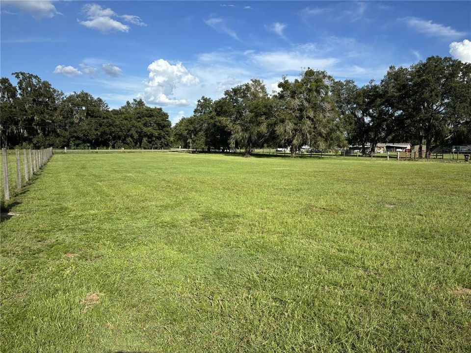 На продажу: $99,000 (1.00 acres)