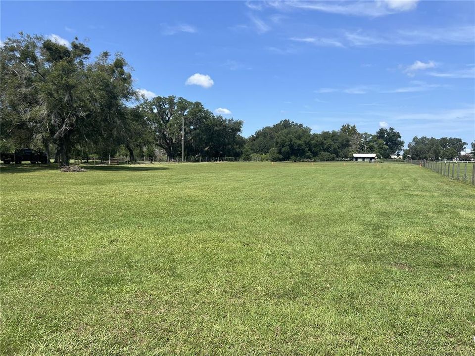 На продажу: $99,000 (1.00 acres)