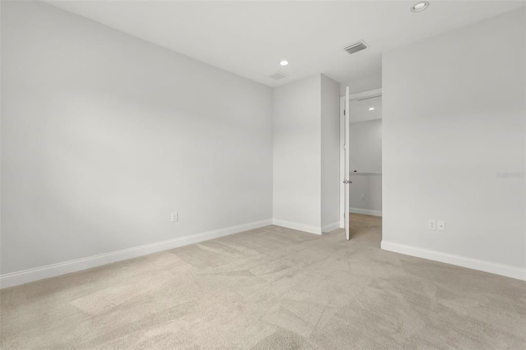 En Renta: $6,900 (5 camas, 4 baños, 3883 Pies cuadrados)
