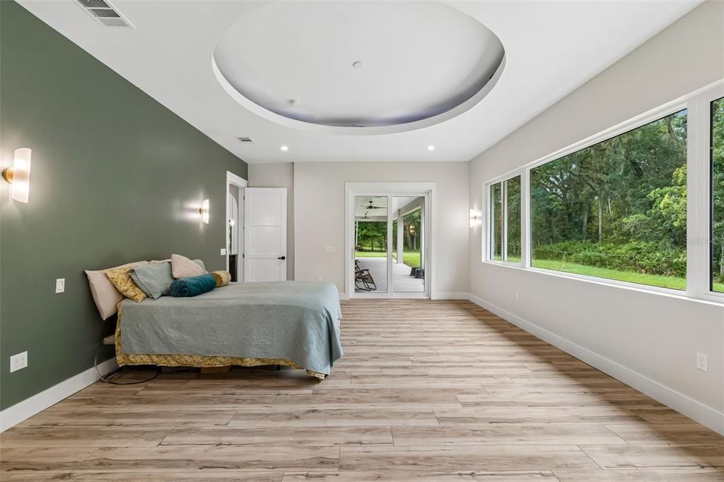 For Sale: $1,550,000 (4 beds, 3 baths, 4543 Square Feet)