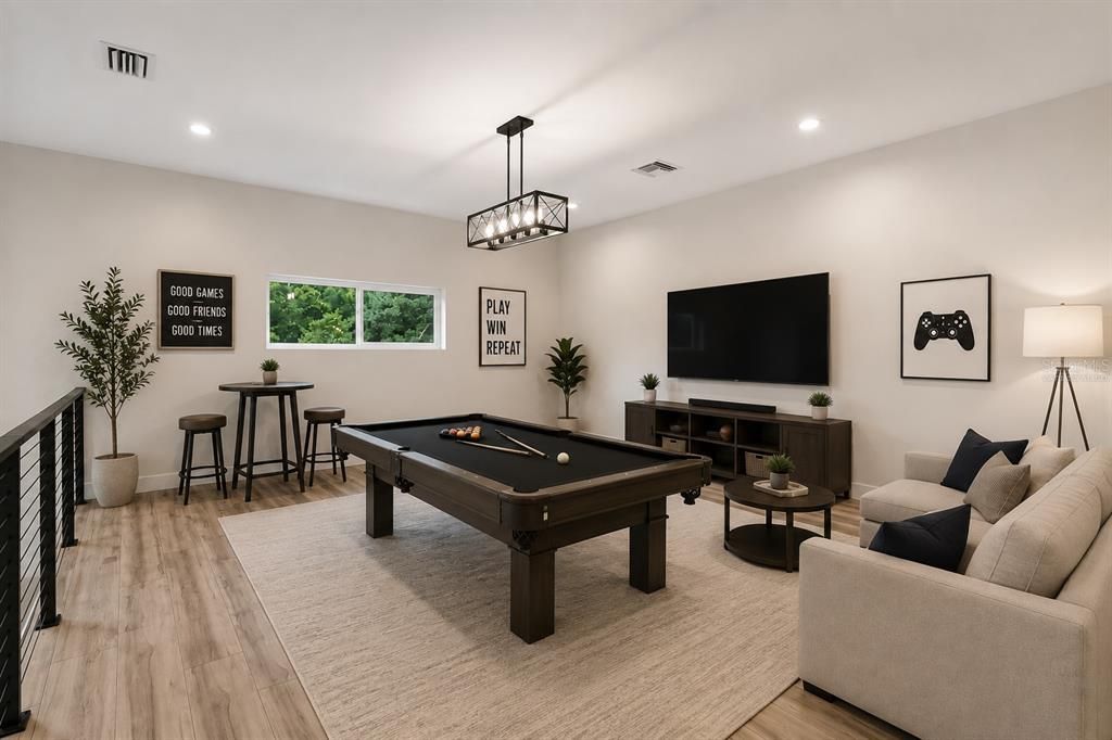 For Sale: $1,550,000 (4 beds, 3 baths, 4543 Square Feet)