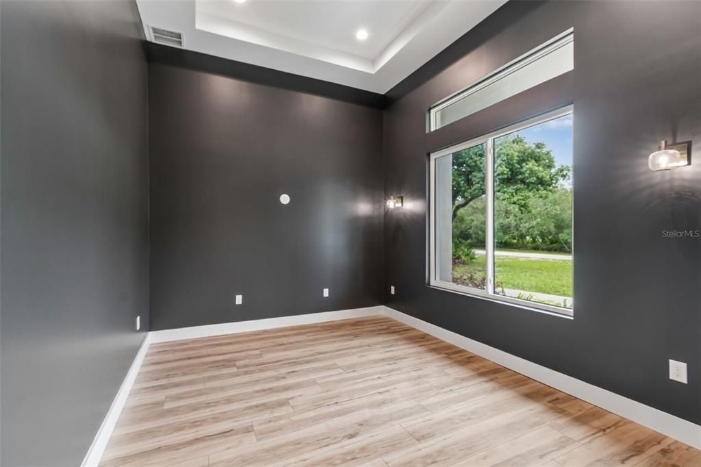 For Sale: $1,550,000 (4 beds, 3 baths, 4543 Square Feet)