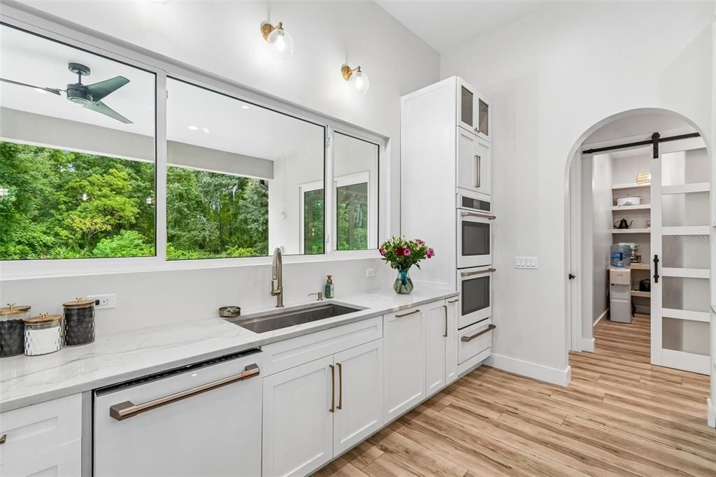 For Sale: $1,550,000 (4 beds, 3 baths, 4543 Square Feet)