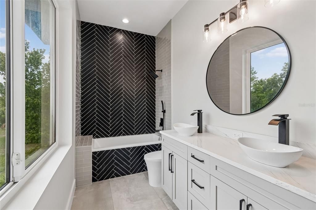 For Sale: $1,550,000 (4 beds, 3 baths, 4543 Square Feet)