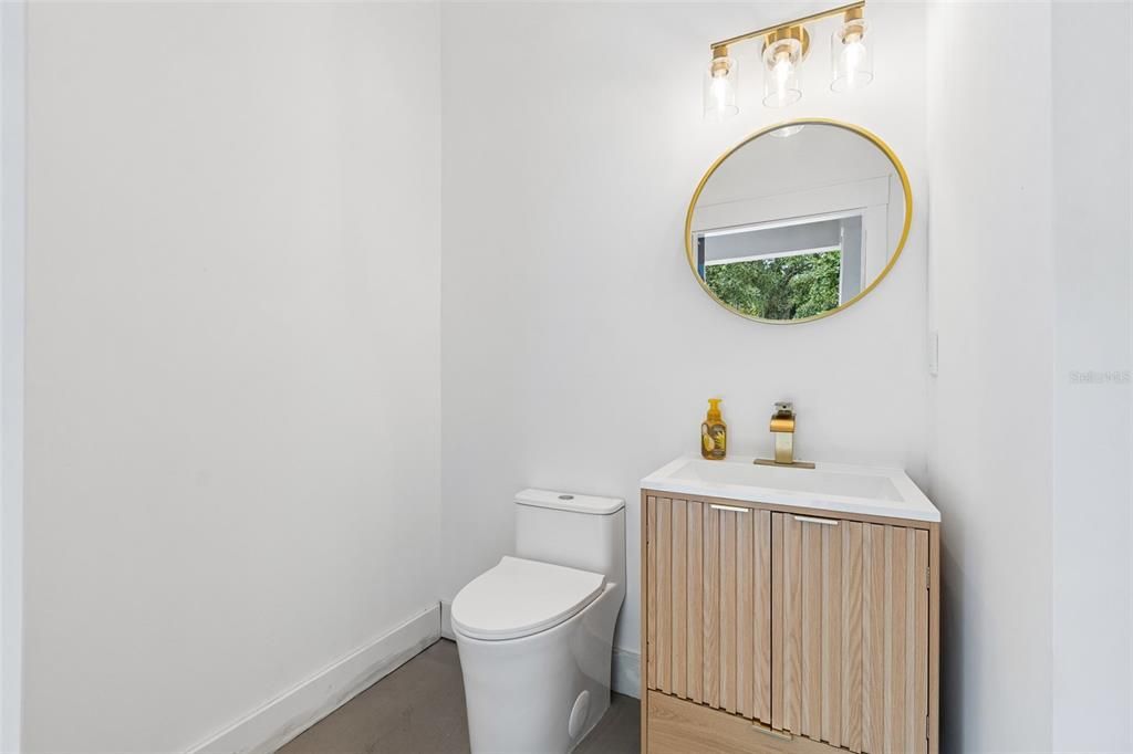 For Sale: $1,550,000 (4 beds, 3 baths, 4543 Square Feet)