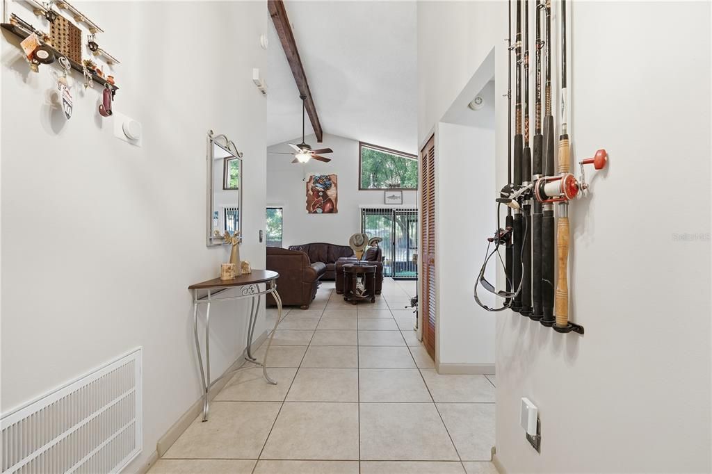 En Venta: $345,000 (3 camas, 2 baños, 1456 Pies cuadrados)