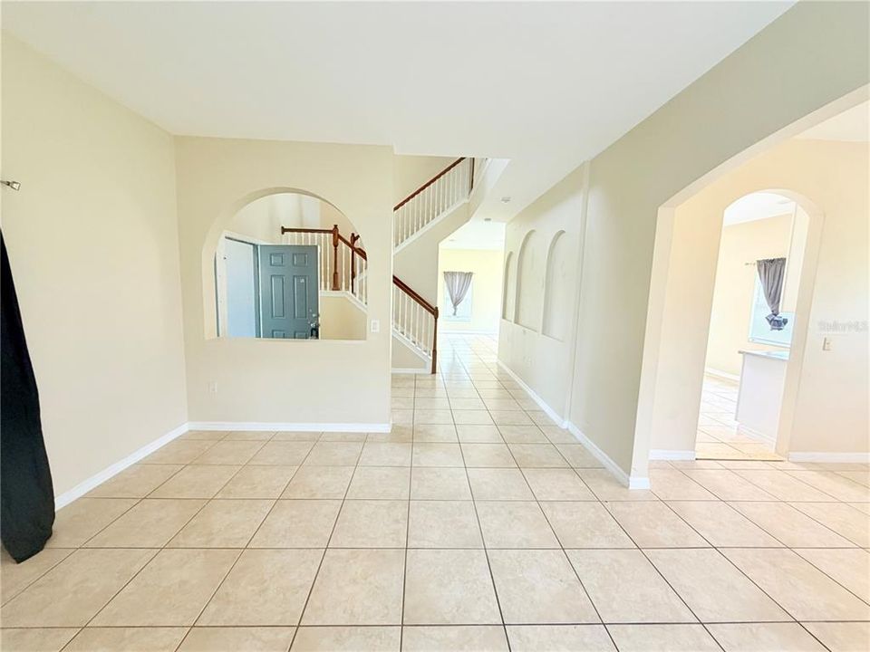En Venta: $380,000 (4 camas, 2 baños, 2388 Pies cuadrados)