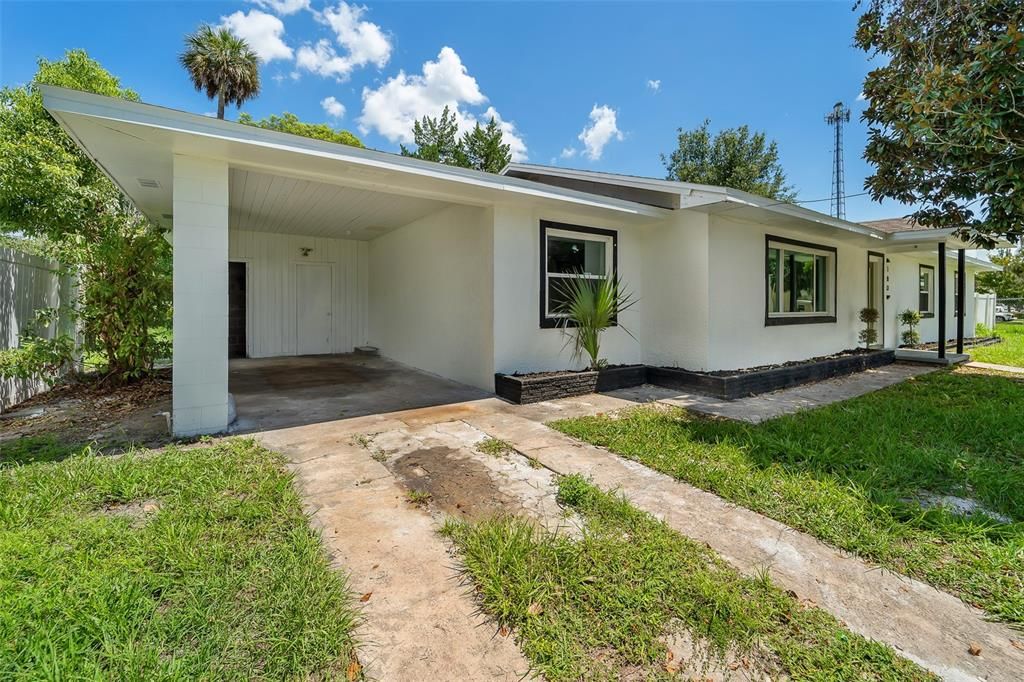 For Sale: $299,700 (4 beds, 3 baths, 1756 Square Feet)