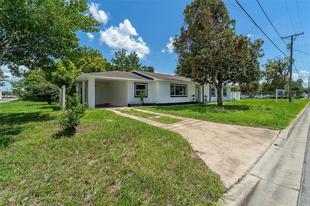 For Sale: $299,700 (4 beds, 3 baths, 1756 Square Feet)