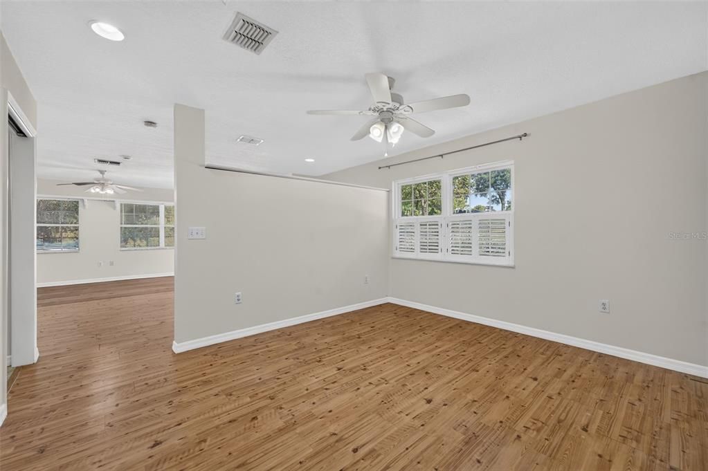 En Venta: $875,000 (5 camas, 4 baños, 3136 Pies cuadrados)