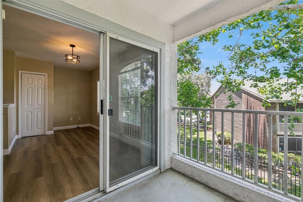 На продажу: $147,900 (1 спален, 1 ванн, 779 Квадратных фут)