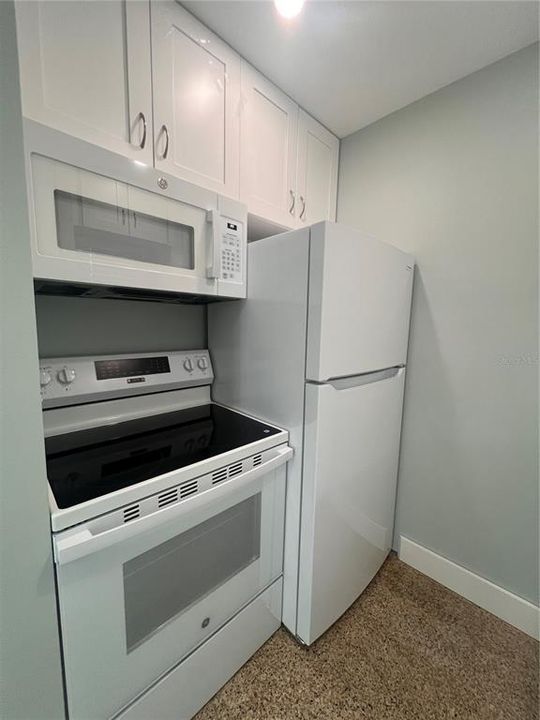 В аренду: $2,200 (2 спален, 1 ванн, 650 Квадратных фут)