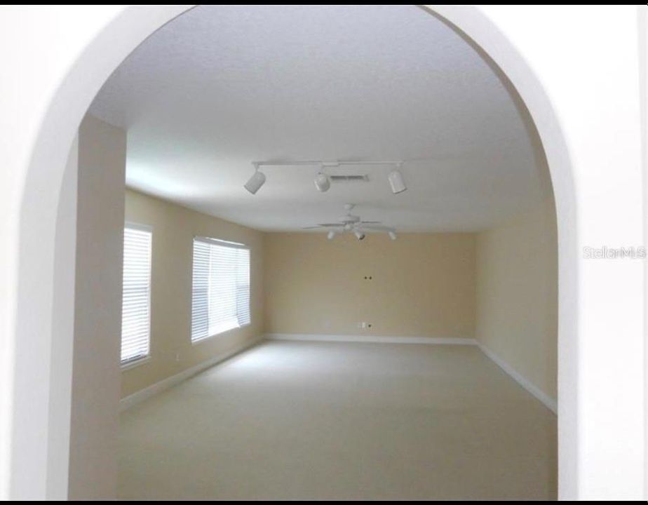 En Renta: $4,700 (5 camas, 4 baños, 4160 Pies cuadrados)