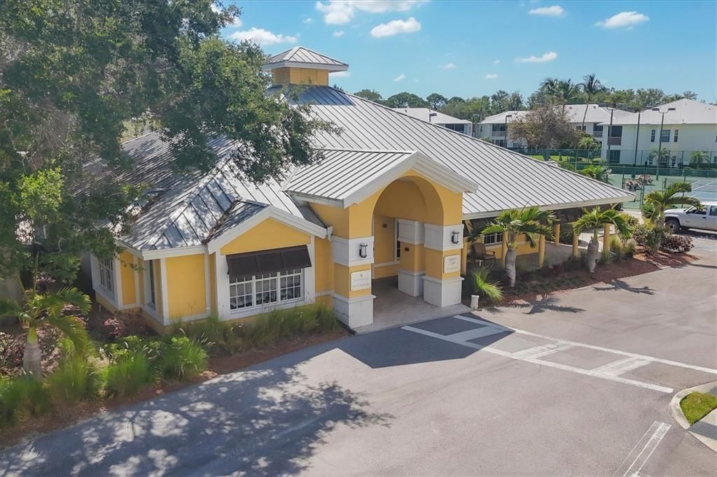 For Sale: $775,000 (3 beds, 2 baths, 1950 Square Feet)