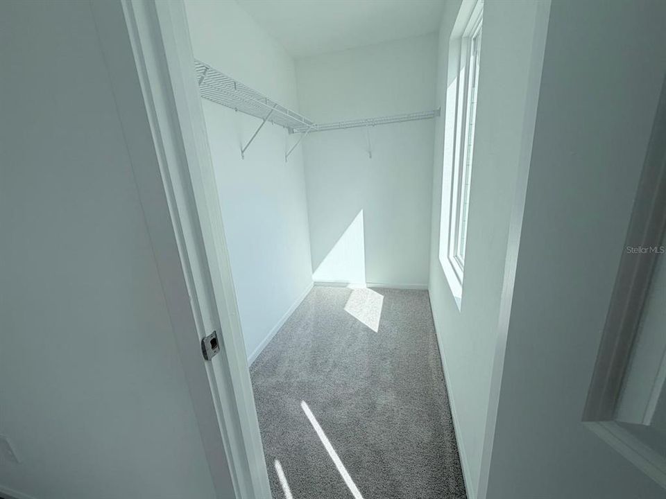 En Renta: $2,250 (3 camas, 2 baños, 1423 Pies cuadrados)